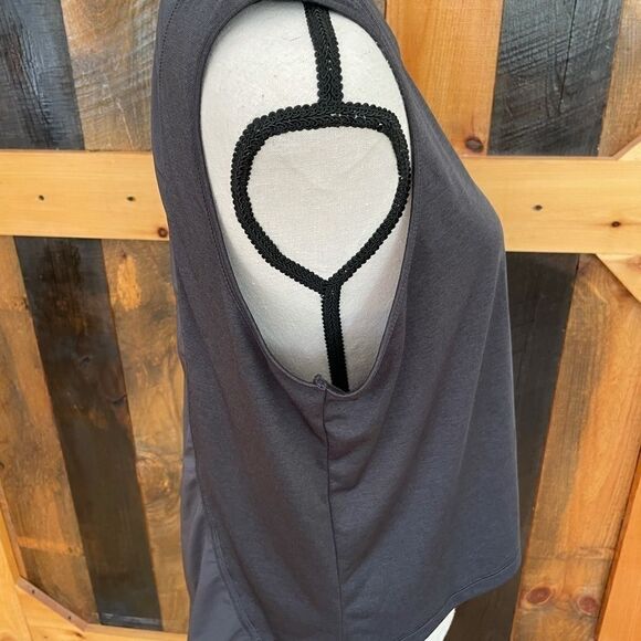 AVIA loose fit tank top with back mesh insert sz M - Picture 5 of 6